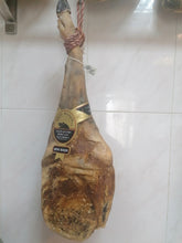 Cargar imagen en el visor de la galería, PALETA DE CEBO IBERICO 50% (4,5KG A 5,5KG) PIEZA A 65 EUROS