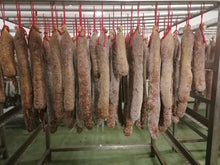 Cargar imagen en el visor de la galería, CHORIZO CULAR IBÉRICO (1KG A 1,1KG) PIEZA